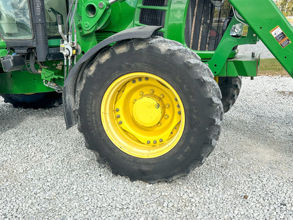 2009 John Deere 7130 Premium Tractor