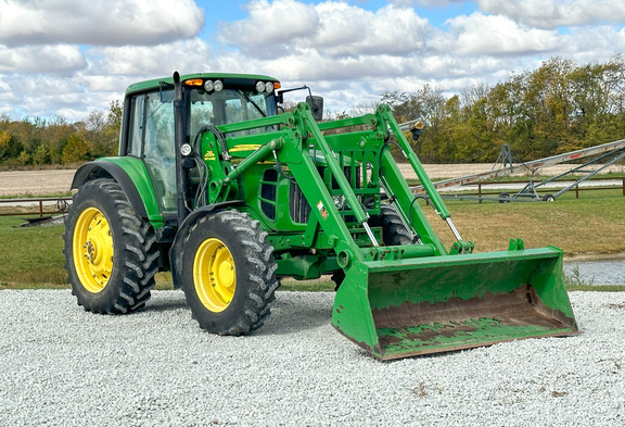 2009 John Deere 7130 Premium Tractor