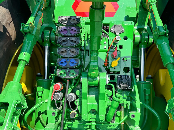 2023 John Deere 8R 410 Tractor