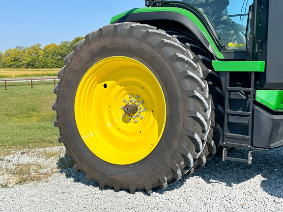 2023 John Deere 8R 410 Tractor