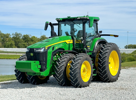 2023 John Deere 8R 370 Tractor