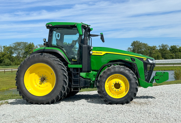 2023 John Deere 8R 370 Tractor