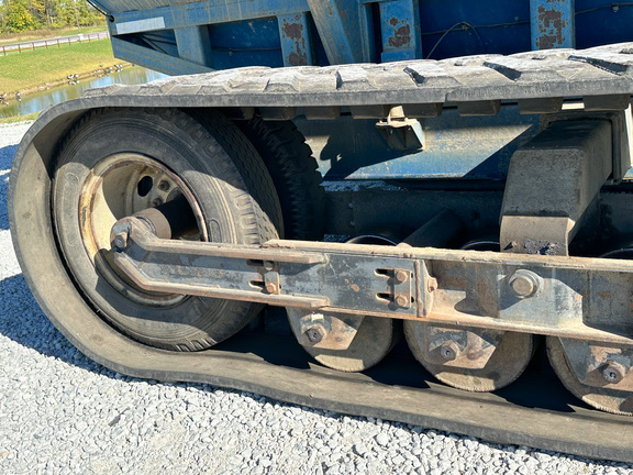 1996 Kinze 1040 Grain Cart