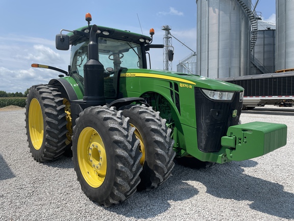 2015 John Deere 8370R Tractor