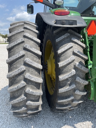 2015 John Deere 8370R Tractor