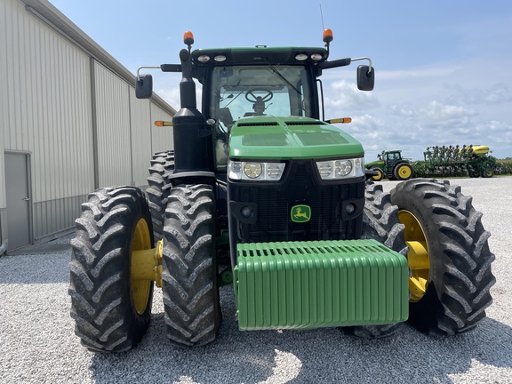 2015 John Deere 8370R Tractor