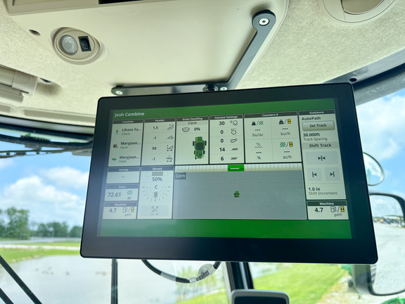 2024 John Deere S780 Combine