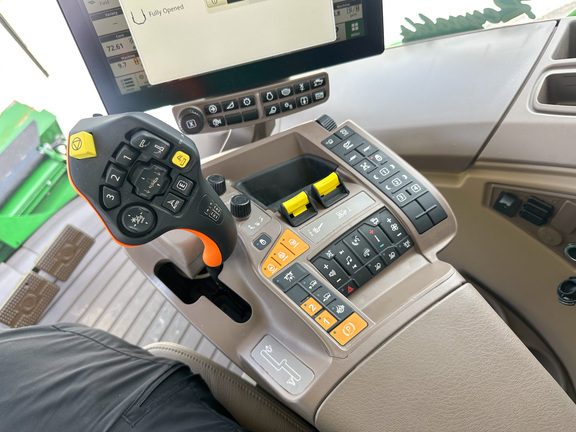 2024 John Deere S780 Combine