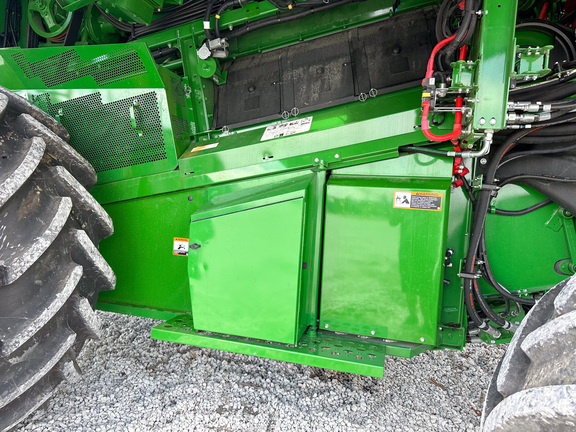 2024 John Deere S780 Combine