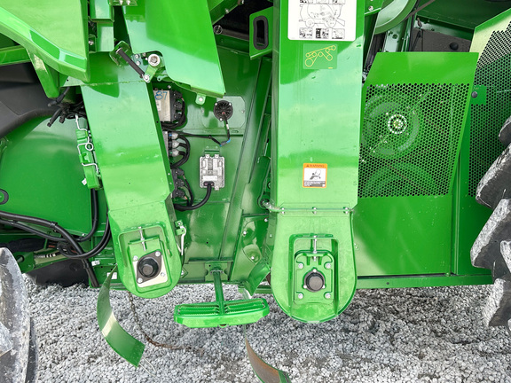 2024 John Deere S780 Combine