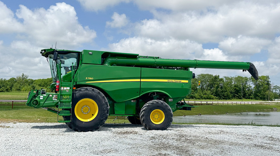 2024 John Deere S780 Combine