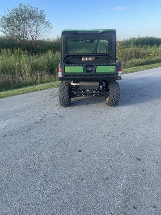 2020 John Deere 835R ATV