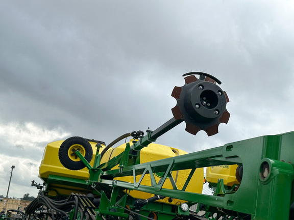 2022 John Deere DB60 Planter