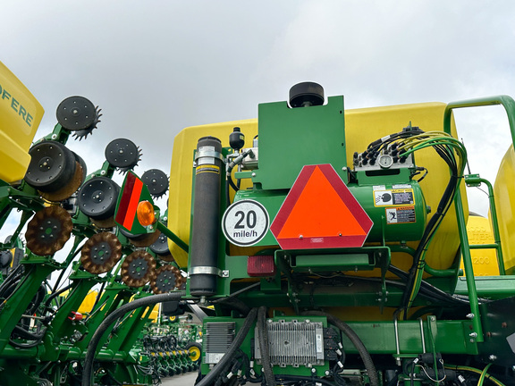 2022 John Deere DB60 Planter