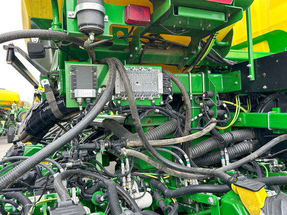 2022 John Deere DB60 Planter