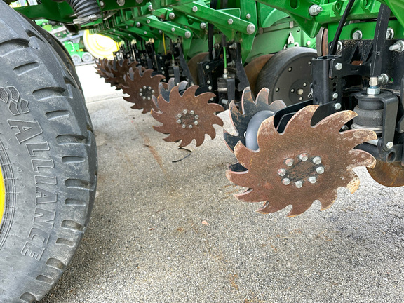 2022 John Deere DB60 Planter