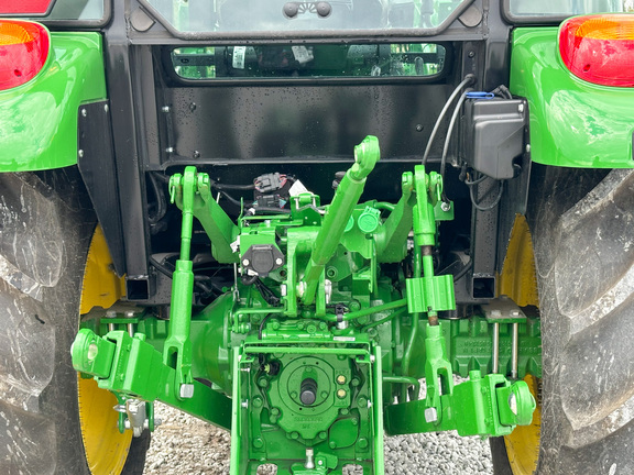 2024 John Deere 5075E Tractor