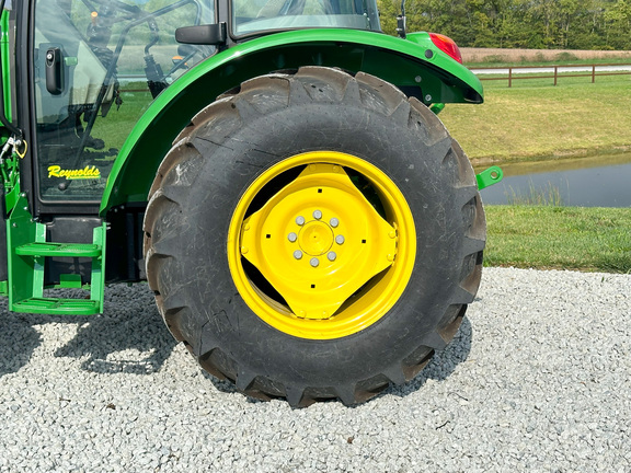 2024 John Deere 5075E Tractor