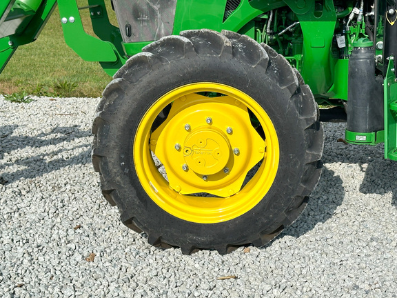 2024 John Deere 5075E Tractor