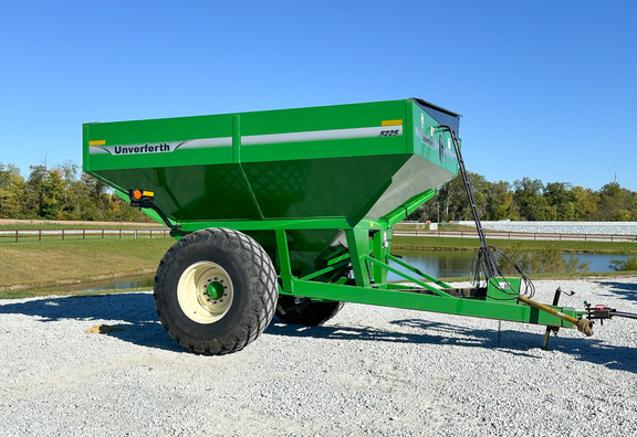 2010 Unverferth 5225 Grain Cart