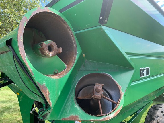 2004 Frontier GC1110 Grain Cart