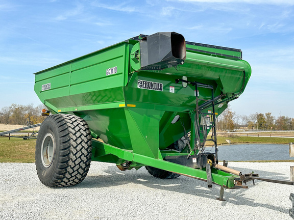 2004 Frontier GC1110 Grain Cart