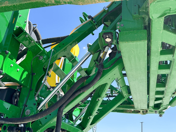 2024 John Deere 612R Sprayer/High Clearance