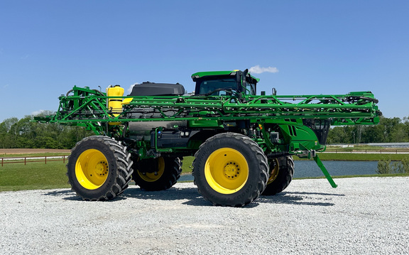 2024 John Deere 612R Sprayer/High Clearance