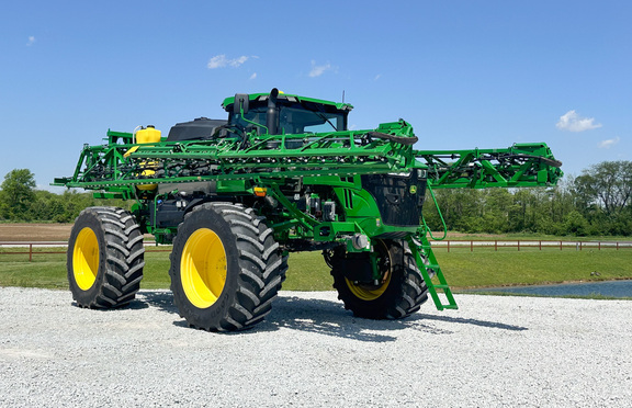 2024 John Deere 612R Sprayer/High Clearance
