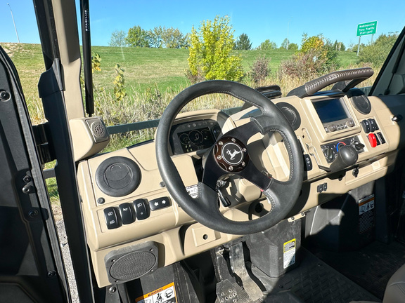 2022 John Deere 865R SIGNATURE EDITION ATV