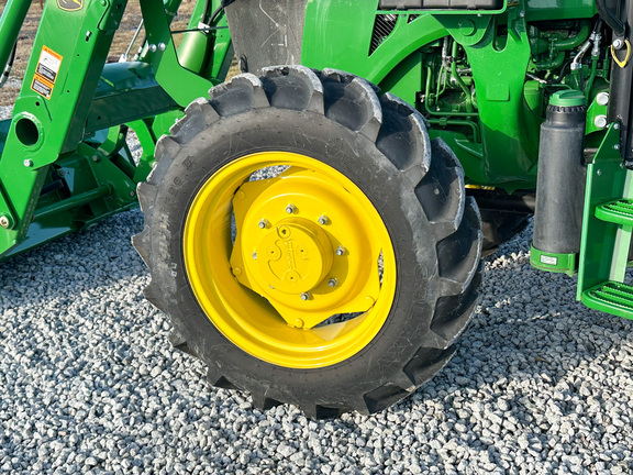 2024 John Deere 5075E Tractor