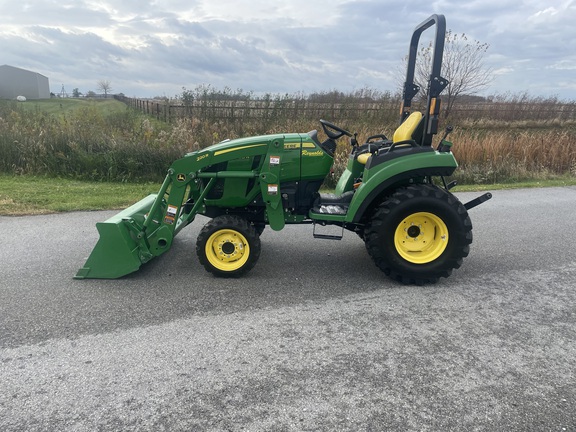 2022 John Deere 2038R Tractor Compact