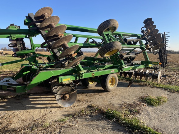 2011 John Deere 512 Disk Ripper