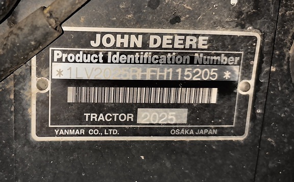 2015 John Deere 2025R Tractor Compact