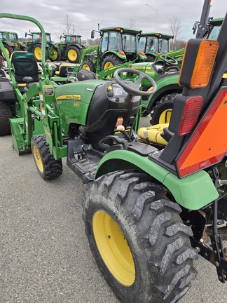 2015 John Deere 2025R Tractor Compact