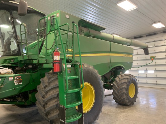 2020 John Deere S780 Combine