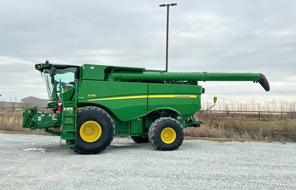 2020 John Deere S780 Combine