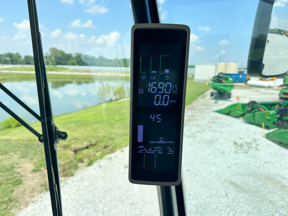 2020 John Deere S780 Combine