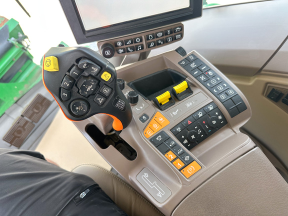 2020 John Deere S780 Combine