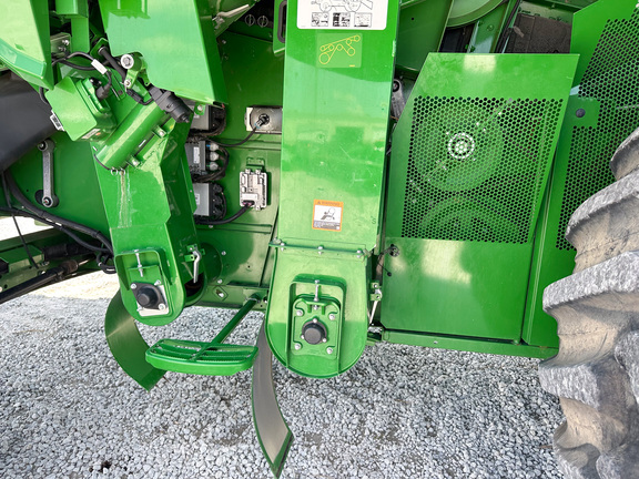 2020 John Deere S780 Combine