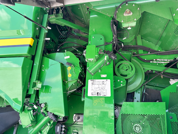 2020 John Deere S780 Combine