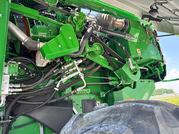 2020 John Deere S780 Combine