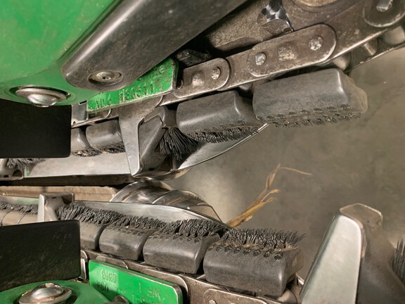 2019 John Deere 708C Header Corn Head