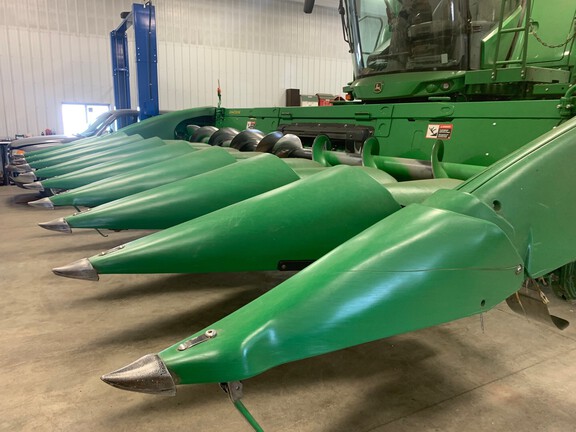 2019 John Deere 708C Header Corn Head