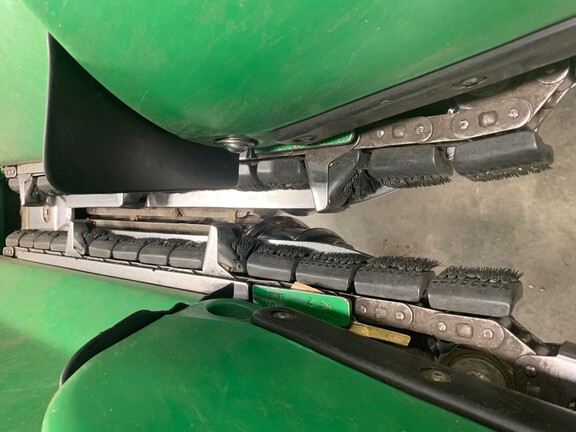 2019 John Deere 708C Header Corn Head