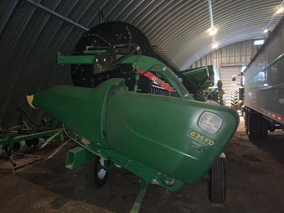 2018 John Deere 635FD Header Combine