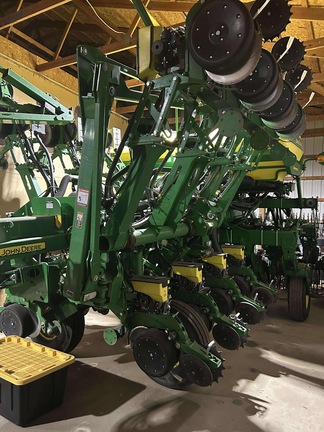 2016 John Deere 1795 Planter