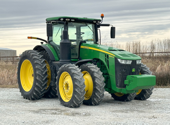 2019 John Deere 8370R Tractor