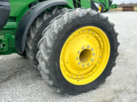 2019 John Deere 8370R Tractor