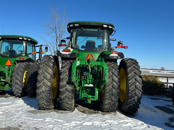 2016 John Deere 8370R Tractor